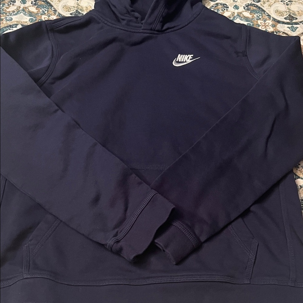 Nike pullover hoodie